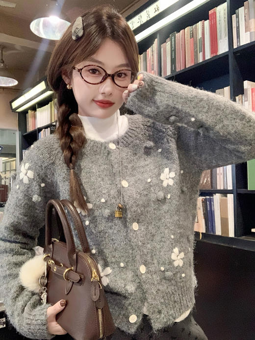 <曾小咸推荐>现货秒杀 ！微信超特价！韩系花朵绣花短款毛衣 日常219.99 立减90 秒杀129.99！！ 蝴蝶结花边半裙秒杀69.99！！ 商品图14