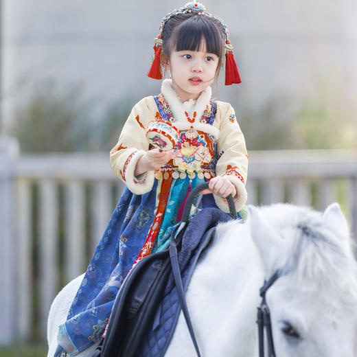 『舒栗·冬季新款』D162-马宝儿披袄 商品图3