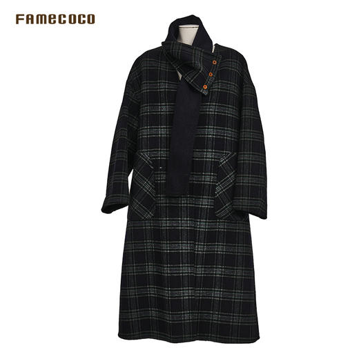 Famecoco范可儿围巾领格纹羊毛大衣长款宽松双面尼外套FAD8AQ122 商品图3