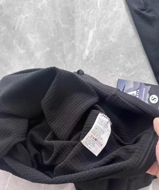 全新正品ALTAVIA半拉链内里加绒男士运动户外弹力抓绒衣，只有S 码 商品图7