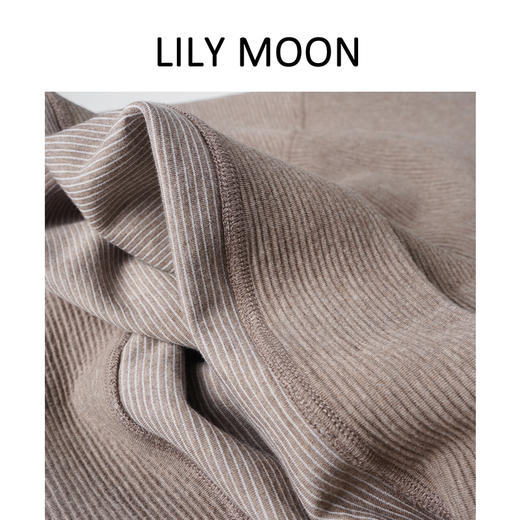 LILY MOON港风肌理感圆领宽松卫衣 商品图3
