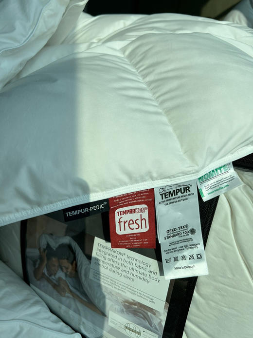 鹅绒被。2米×2.3米¥1180。  2.2米×2.4米¥1290。   自己备注 商品图5