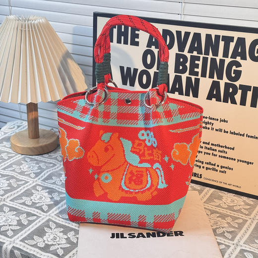 【马年新款 ins手提包】春秋水桶包结婚伴手礼 小众大容量针织手提包袋  商品图3