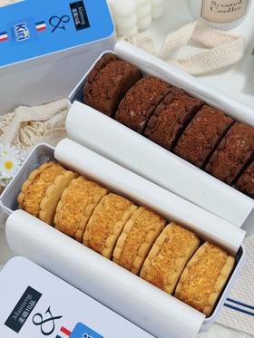 麦萌10品&Kiri·芝士奶酪白脱夹心饼干｜外层采用进口黄油、杏仁粉做成的沙布列饼干，内夹冰淇淋口感的特调奶霜，口感丝滑，入口即化