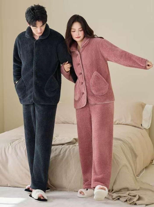 【高性价比·情侣款高奢雪花绒睡衣套装家居服】双面舒棉绒北极绒黑科技 贴身不起静电加绒加厚睡衣家居服女 商品图8