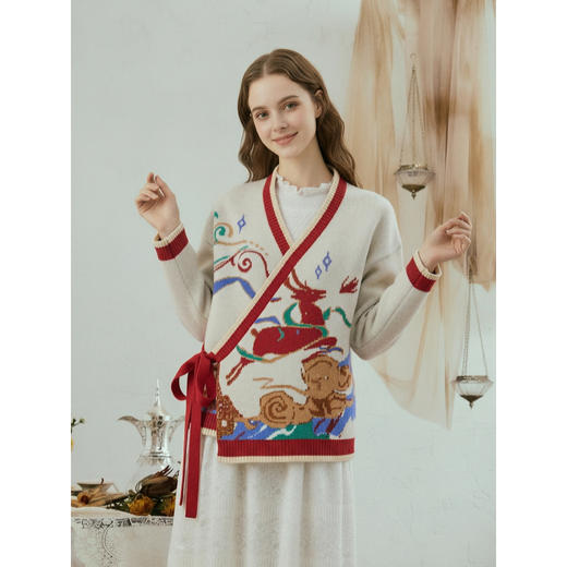 两三事 灵踪雪野 2025冬季新款中国风绑带花色毛衣开衫女宽松 商品图3