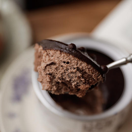 梦仲瑶小金罐蛋糕 100g/罐 生巧巧克力慕斯/阿华田/青柠芝士/软心巴斯克/提拉米苏/大红袍 6种口味 商品图2