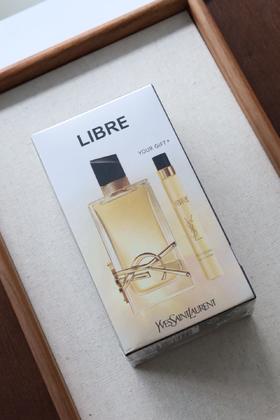 圣罗兰自由之香1+1套装！内含：浓香型含90ml+10ml便携装。