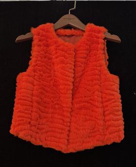 SZ6PH21_苕荣色_马甲_秋冬_V领压褶仿皮草无袖_高级女装_BERNIEELEN 伯妮斯茵