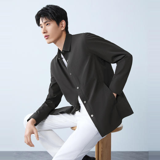 【中长款茄克】柒牌男士翻领暗肌理纹2026春季新款休闲上衣外套130K70370 商品图1