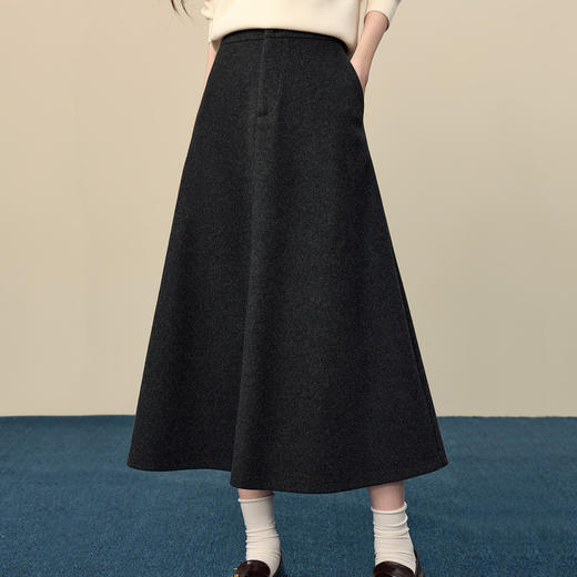 【12/17新品】熙世界深灰色毛呢半身裙女2025秋冬新款通勤高腰宽松中长款a字裙 商品图3