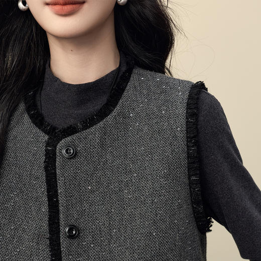 【12/17新品】熙世界财阀千金小香风灰色套装女秋冬羊毛呢马甲阔腿八分裤两件套 商品图4