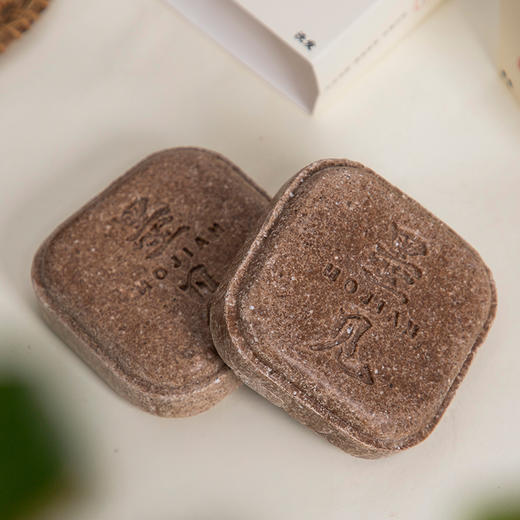 【买赠肥皂盒+起泡网】墨见 何首鸟侧柏叶草本洗发皂 打造蓬松秀发 90g/块 商品图8