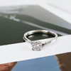 【天然正品】DR AU750白金经典简约镂空四爪款0.08克拉钻石戒指12.5号（皆取最大值）021225NJS08 商品缩略图3