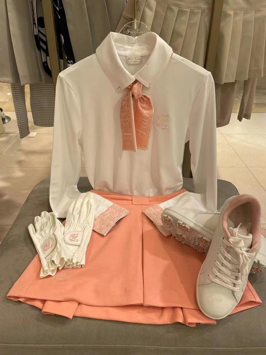 新款女士丝带珍珠长袖Polo衫来了！她家的经典丝带优雅长袖真的是yyds!⚠️这也太好看了吧，女孩纸都会喜欢的，气质元素在新款上又有了更新，珍珠徽章，金属花瓣小袖扣，印花丝带，撞色印花袖口 商品图2