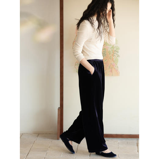 牧衣游原创 丝绒净色夹棉裤子女加厚宽松显瘦垂感百搭休闲裤 梅玖 商品图1