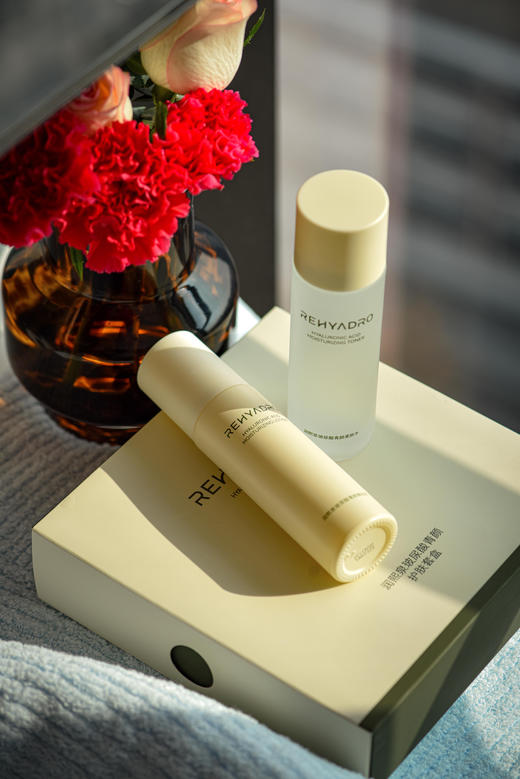 润熙泉玻尿酸青颜水乳护肤套盒 商品图4