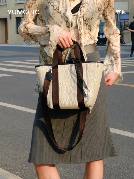 YUMCHIC/有且.菜篮子设计师款细条纹通勤手提水桶包高级感可斜挎（三天内发货） 商品图1