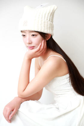 仙女猫耳帽，毛茸茸的很舒服。绵羊毛重工刺绣针织毛线帽C121766