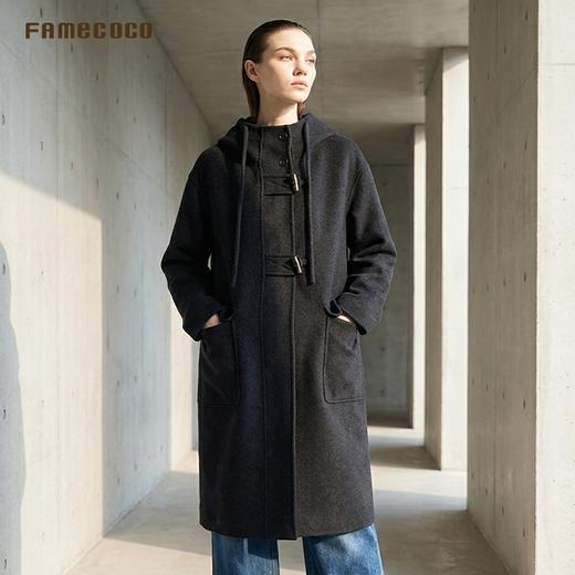 Famecoco范可儿宽松休闲连帽牛角扣大衣长款双面尼外套FAD8AQ108 商品图4