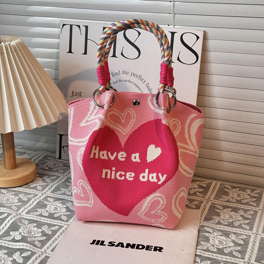 【马年新款 ins手提包】春秋水桶包结婚伴手礼 小众大容量针织手提包袋  商品图9