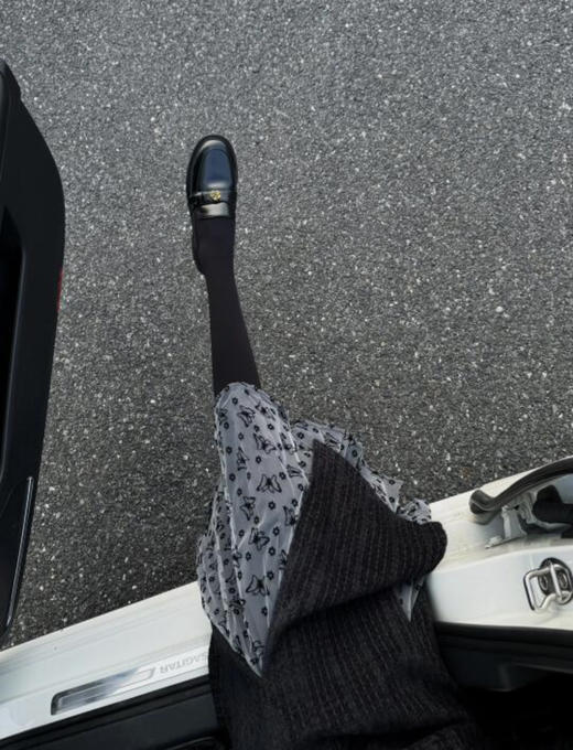 绝美重工秋冬烧花立体蝴蝶梦幻显瘦半身裙 商品图12