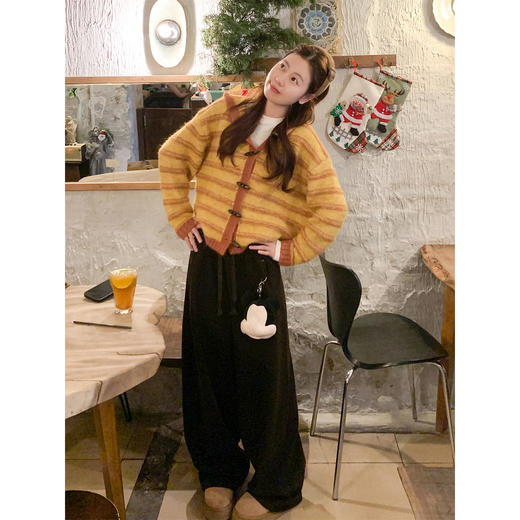 <曾小咸推荐>3.3 现货秒杀 ！微信超特价！韩系条纹毛衣 日常229.99 立减130 秒杀99.99！！休闲裤（加绒）  秒杀89.99！！ 商品图3