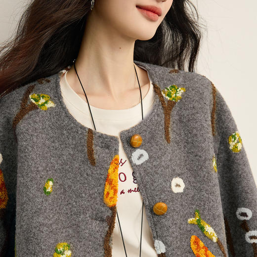 【12/17新品】熙世界手工绣花毛呢外套女小香风圆领休闲短款呢大衣2025秋冬新款 商品图4