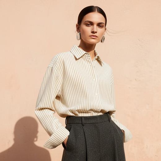 Famecoco范可儿商务通勤翻领条纹衬衫宽松简约落肩衬衣FAD8BH109 商品图1