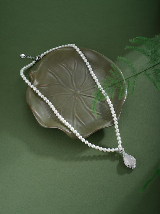 子佩集【涟光素影】珍珠项链【XXXL004】4mm珠白玉髓水滴2512 商品图1