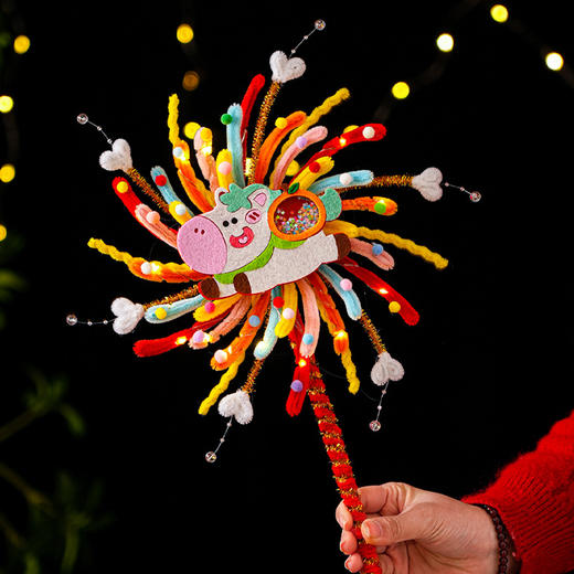 马年摇摇乐旋转烟花灯笼儿童手工diy材料手提发光花灯新年小礼物 商品图2