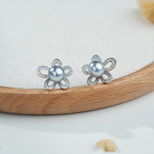 【秒杀】佐奈美（SANAMI)星芒绽露真多麻色海水珍珠耳钉 商品图0