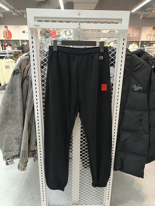 冠军 针织长裤129.9 元（线上线下同步在售，不一定有货，介意勿拍）637224-NT 商品图0