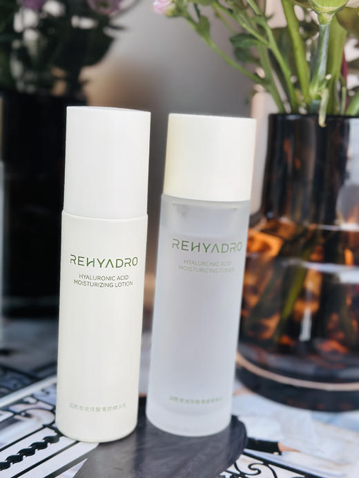 润熙泉玻尿酸青颜水乳护肤套盒 商品图3