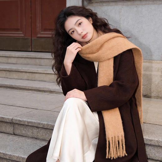 官网1800！蔻家男女秋冬羊驼毛绵羊毛混纺围巾 加厚加大氛围感软糯保暖披肩围脖 商品图2