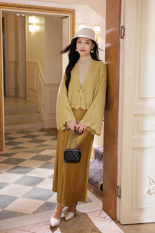 逸红颜明月优选 #波浪菱格新中式针织衫【酥禾】把金色阳光穿在身上，让波浪写下复古诗行~ 商品图4