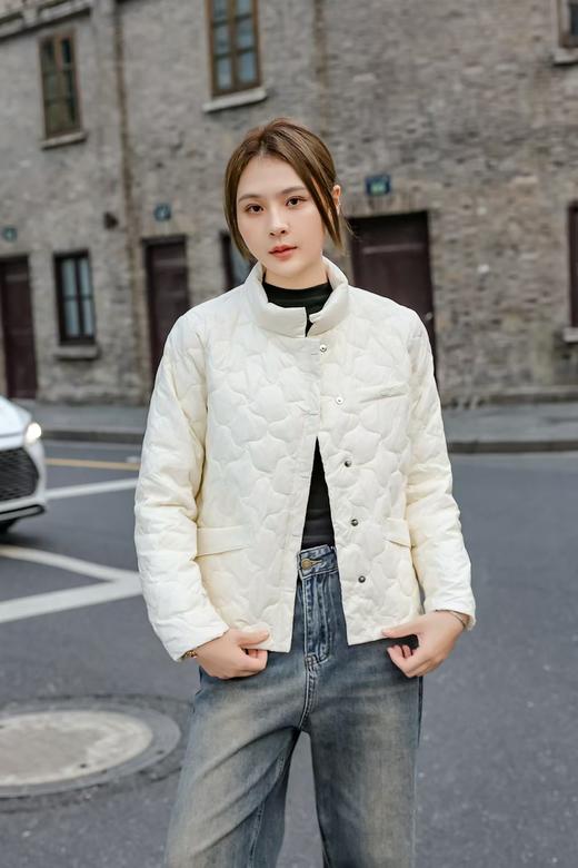 伯妮斯茵 | 温柔知性 短款立领轻薄羽绒服 多口袋设计 显瘦不臃肿 气质通勤款 SZ6R28 薄款鸭绒羽绒服 商品图2