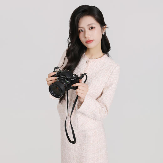 IWY/主持人同款小香风粗花呢粉色西装套裙女秋冬气质名媛通勤职业装两件套CS2500 商品图2