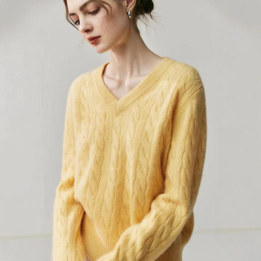 「高货qj」全新升级【铂金会员487/天猫659/差价172】(03544)洛诗琳复古麻花V领羊绒衫2025秋冬气质显瘦套头针织毛衣女qj03544 商品图1