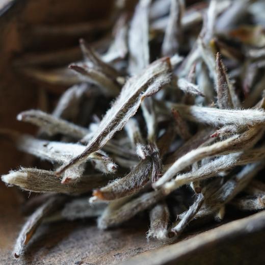 2019年吉字号白毫银针 太姥山传统工艺福鼎老白茶标杆之作 商品图1