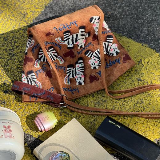 【JACOPONNUS元宝托特包】2026年新款马上好运帆布包托特包 百搭文艺女生单肩包 时尚通勤 ZXT 商品图1