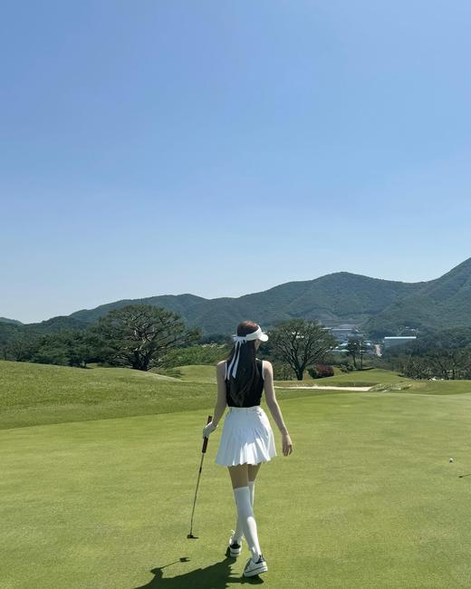 仙女家新款女士蝴蝶结🎀针织无袖小衫来啦！本季大爆款！这款是真好看！这个品牌重回巅峰状态的代表款式！极具自己的甜美淑女特色！ 商品图3