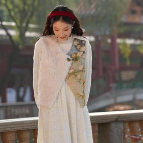 两三事梵高文艺 玉沙融雪 2025冬季新款毛绒拼接印花布盘扣马甲女