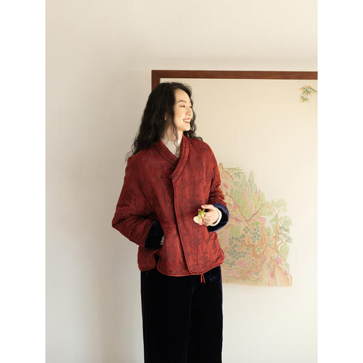 牧衣游原创 提花丝棉95高蓬松净味红嘴雁绒羽绒服红色中式 云漫 商品图3