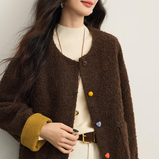 【12/17新品】熙世界韩系小香风羊毛短外套女2025冬季新款气质圆领毛绒开衫上衣 商品图4