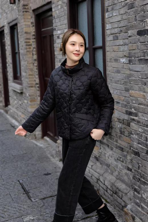 伯妮斯茵 | 温柔知性 短款立领轻薄羽绒服 多口袋设计 显瘦不臃肿 气质通勤款 SZ6R28 薄款鸭绒羽绒服 商品图9