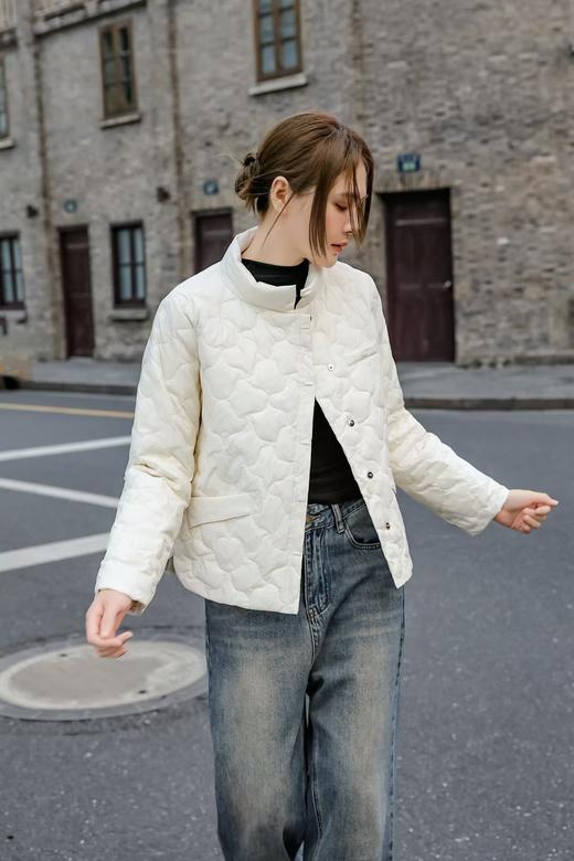 伯妮斯茵 | 温柔知性 短款立领轻薄羽绒服 多口袋设计 显瘦不臃肿 气质通勤款 SZ6R28 薄款鸭绒羽绒服 商品图4