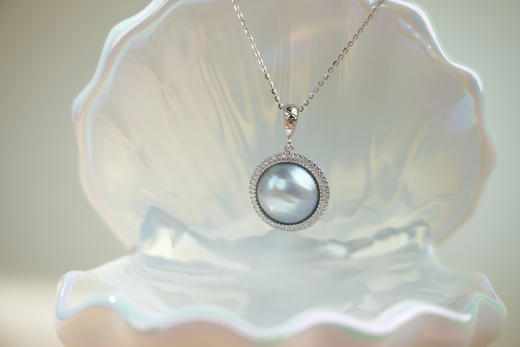 【秒杀】佐奈美（SANAMI）墨灰贝影海水马贝吊坠 商品图0