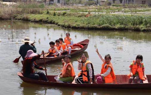 元旦诸暨开蚌寻珠2日儿童独立营，中国珍珠之乡，河蚌知识科普、乘船寻宝、盲“盒”开蚌、DIY蚌壳珍珠，探索河蚌的秘密 商品图0