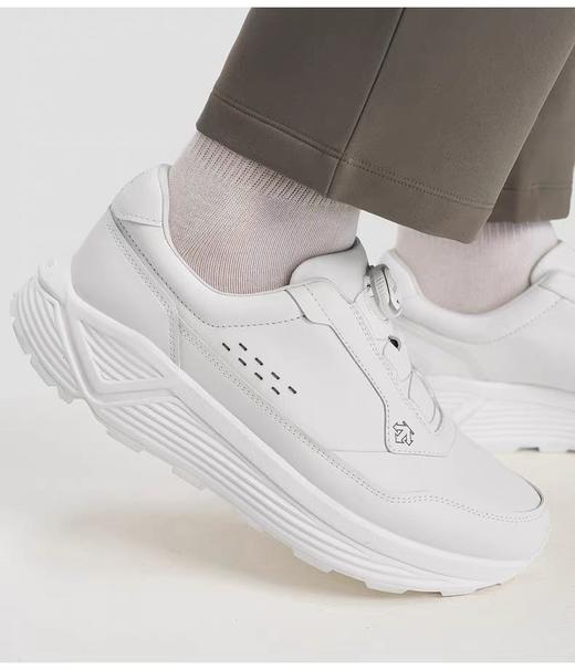 点此购买 迪桑特男士超软小牛皮系列超轻休闲鞋 98 338097 商品图7